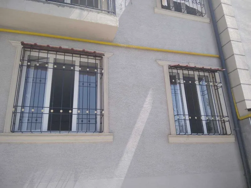 Deraza panjaralari, soyabonlar reshotka, badiiy temirchilik, to‘siqlar 3