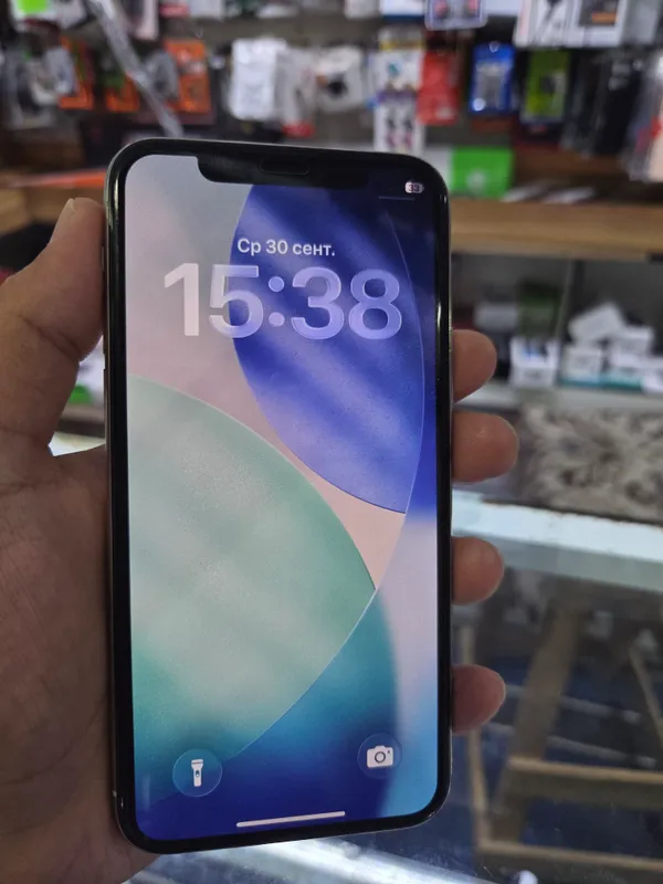 iPhone 11 Pro 2 iPhone 11 Pro 2