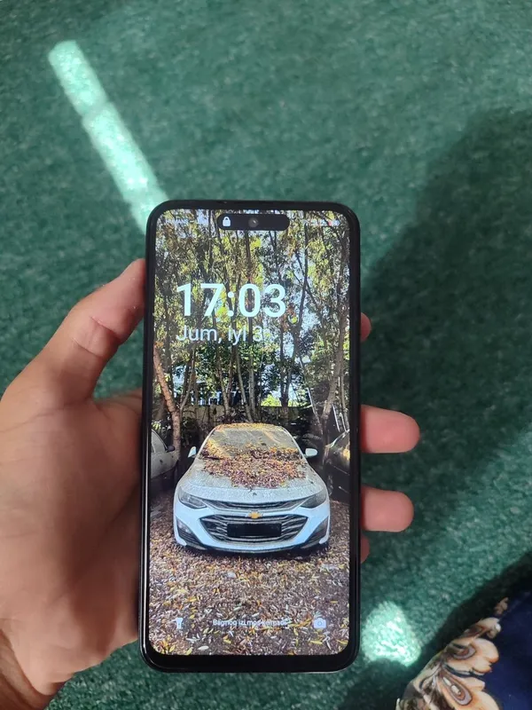 TEXNO SPARK 40 yangi srochna sotiladi 8/128 5