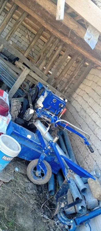 Zubr mini traktor 4 Zubr mini traktor 4