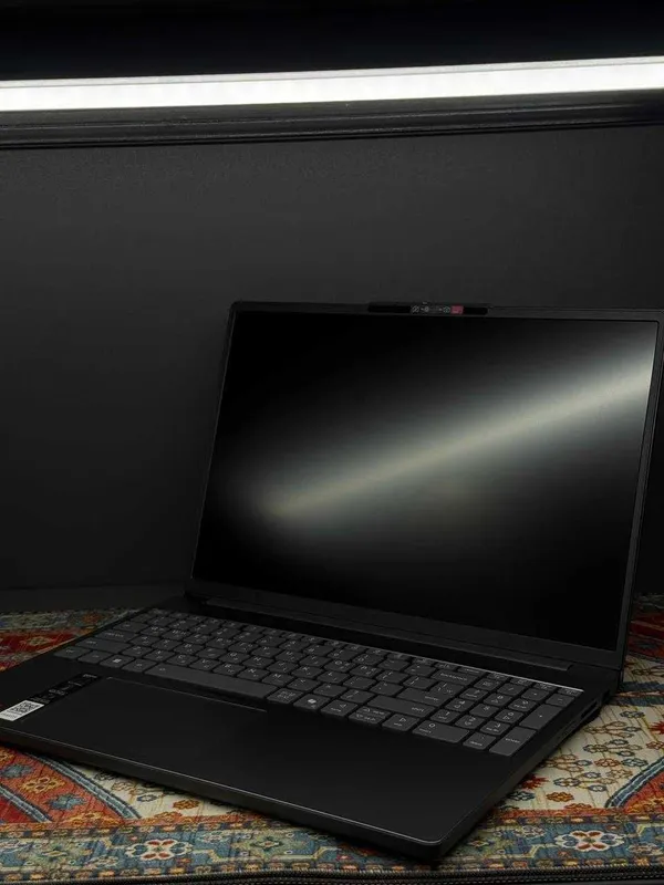 LENOVO LOQ R7-170 / D5-16G / 512G / 15,6'' FHD 144Hz / RTX 4050 — фото 1