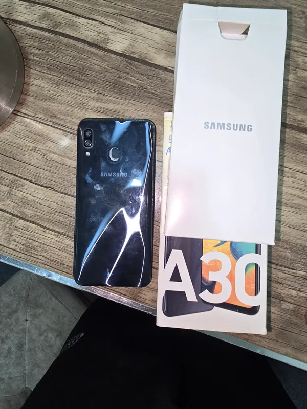 Samsung A 30 4 Samsung A 30 4