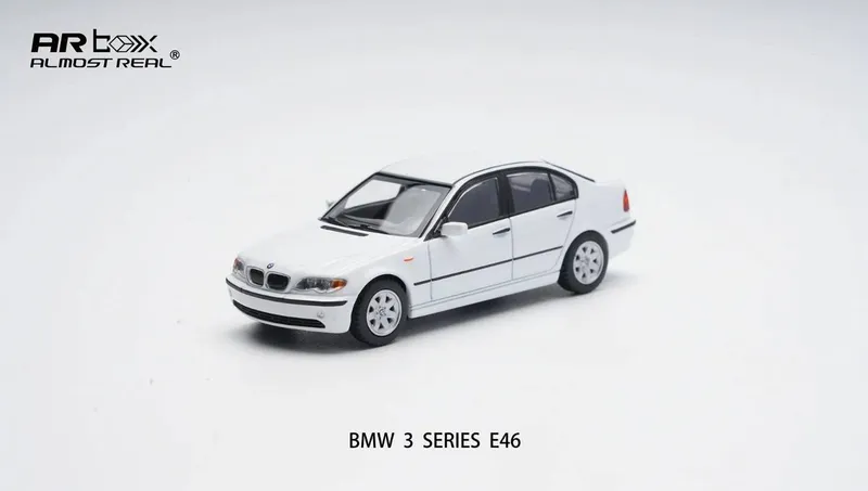 AR Box BMW 3-Series / Коллекционные машинки 1:64 — фото 1