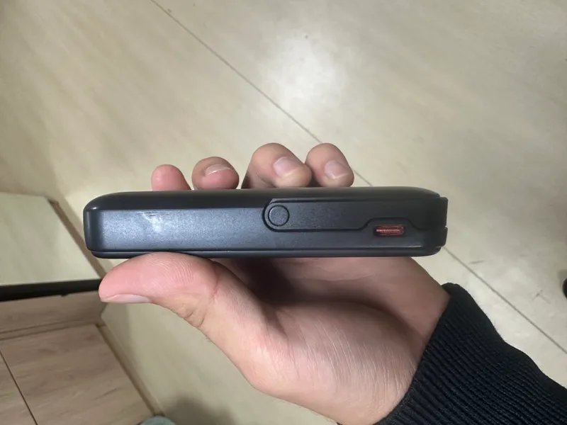Повербанк 10000 мА·ч MagSafe 3