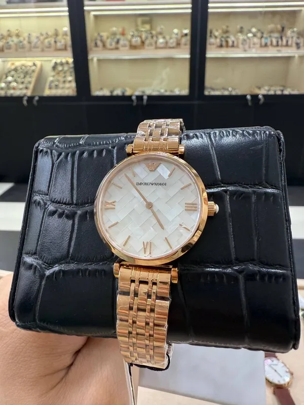 EMPORIO ARMANI Лучшая цена ! 6 EMPORIO ARMANI Лучшая цена ! 6