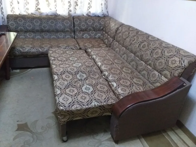 Диван уголок, состояние нормальное