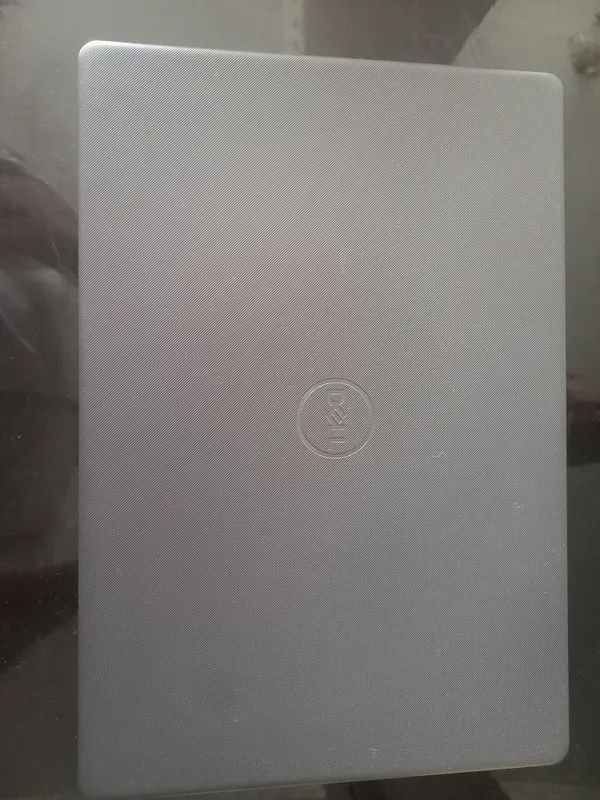 Ноутбук Dell 1