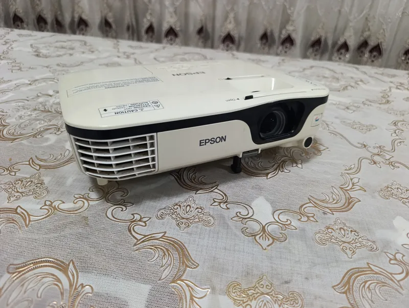 epson proektor