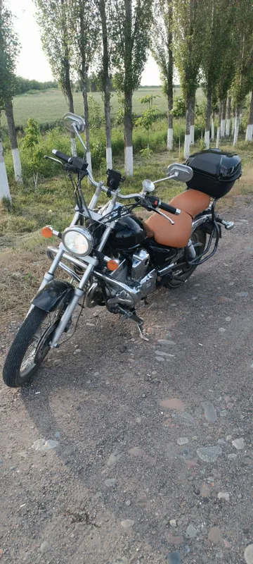 Мотоцикл LF 250 B Мотоцикл LF 250 B