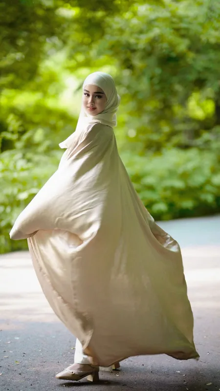 ayollar kiyimi, abaya ayollar kiyimi, abaya