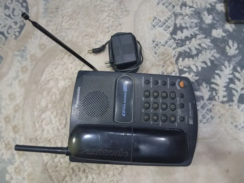 Uy telefon rabochchiy Uy telefon rabochchiy