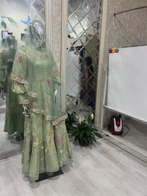 Платья Платья