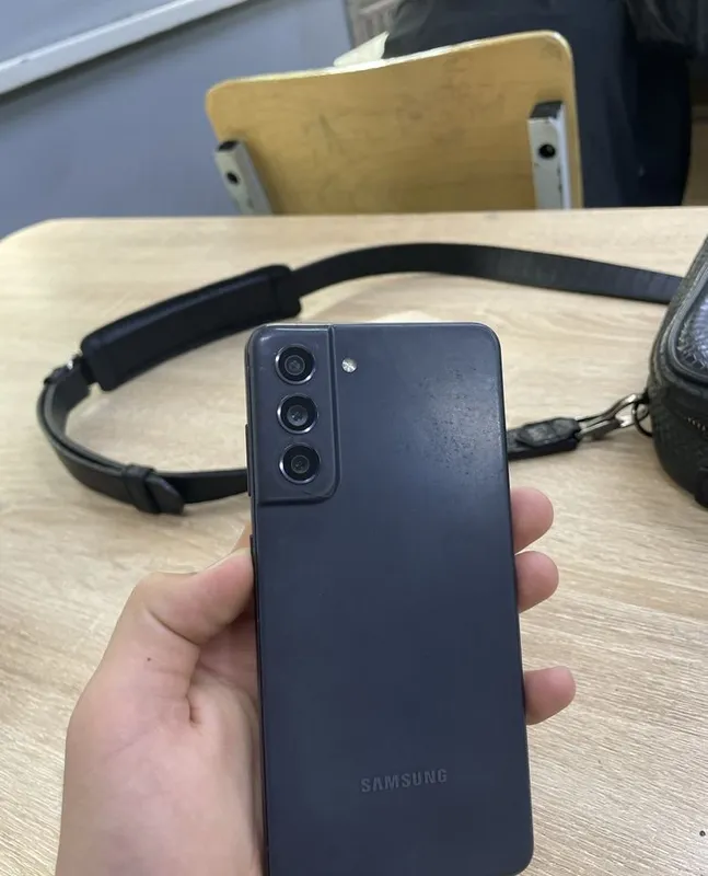 Samsung 21 FE, коробка и документы 3 Samsung 21 FE, коробка и документы 3