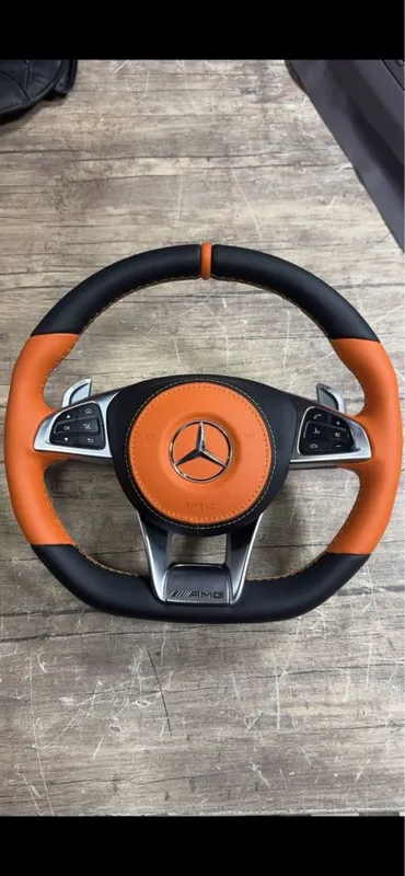 Руль от Mersedes-Benz G-класса оранжевой и черной кожей наппа