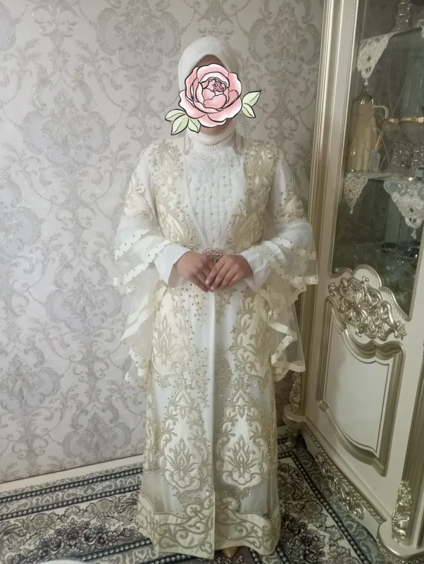 vecherniy koʻylak 1 marta kiyilgan holati a'lo 2
