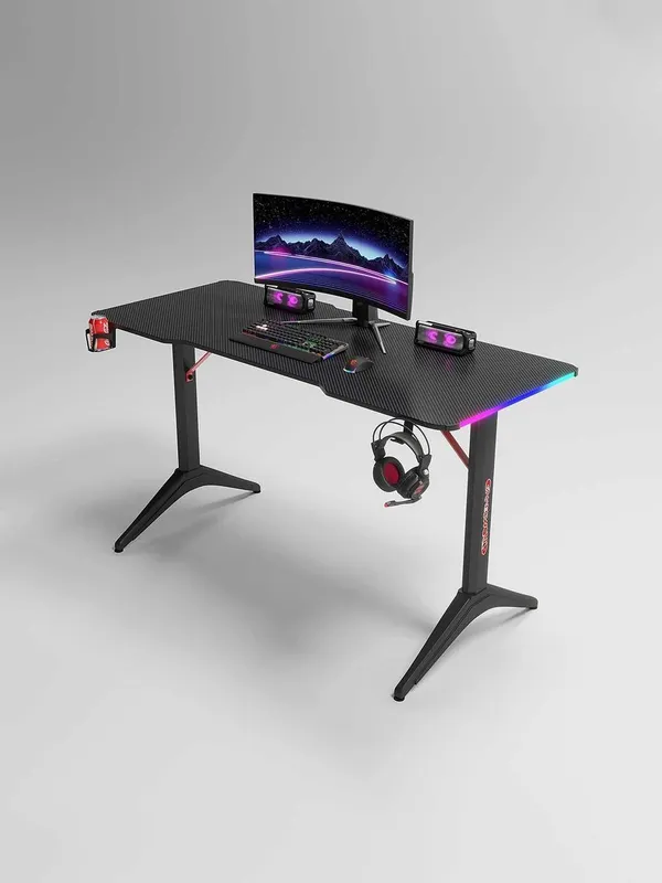 Стол компьютерный игровой с RGB подсветкой 4