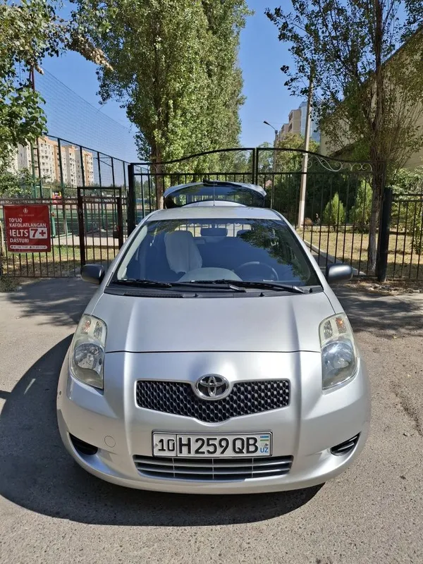 Продам свою Toyota yaris VVT 1.3 . 2NZ 4