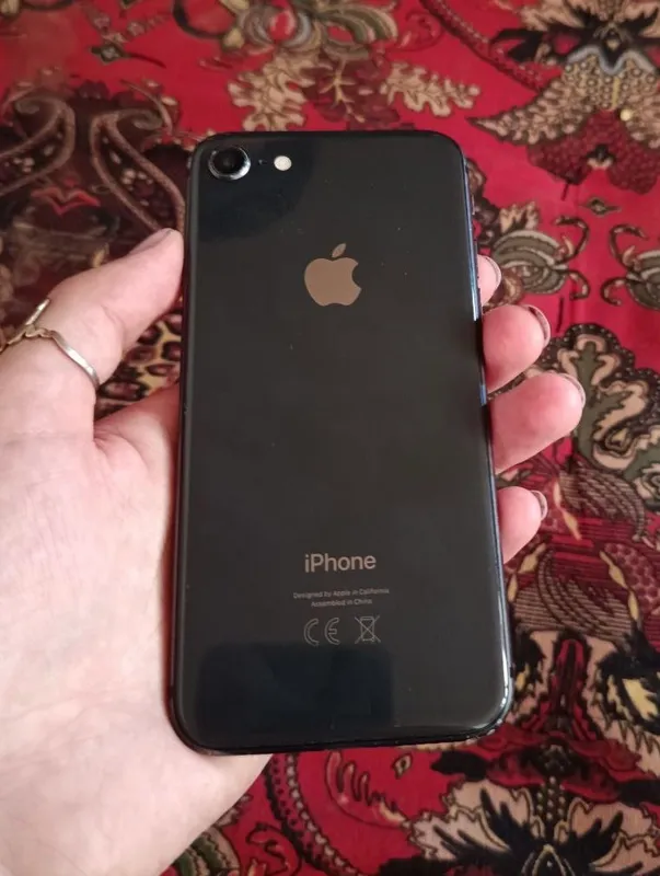 iPhone 8