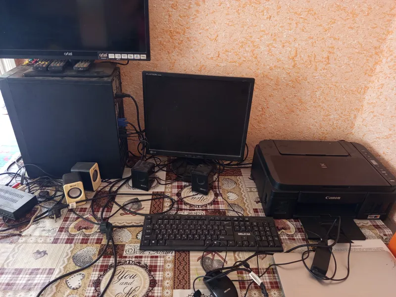 Kompyuter, printer, kalonka tezda sotiladi 1 Kompyuter, printer, kalonka tezda sotiladi 1