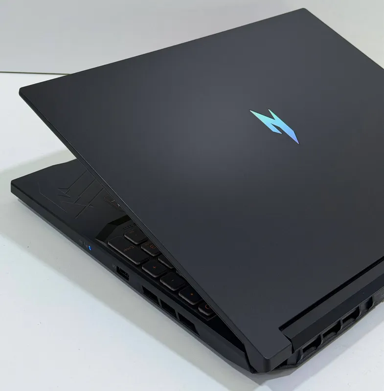 Acer Nitro V16 6