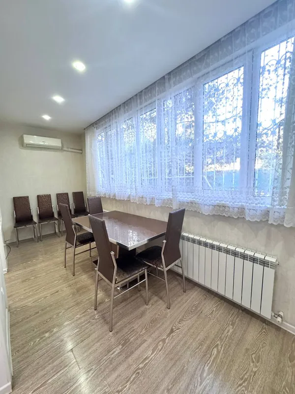 Квартира/под офис 3ком/1/4 66кв м.Космонавтов 6 Квартира/под офис 3ком/1/4 66кв м.Космонавтов 6