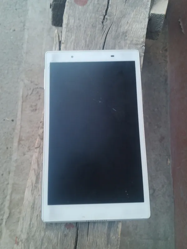 Lenove TAB4 8 1 Lenove TAB4 8 1