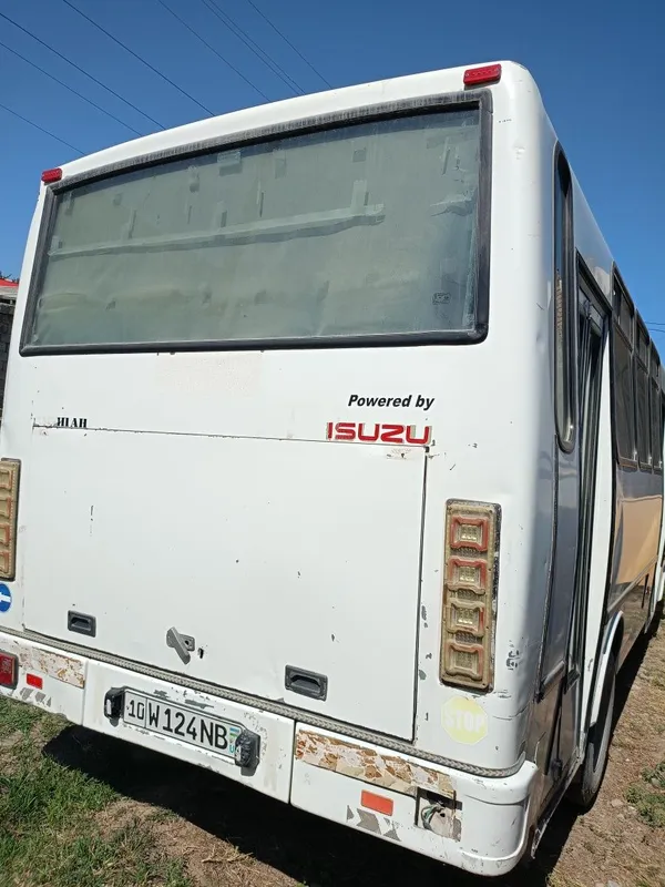 Isuzu NP35 aftobus 2
