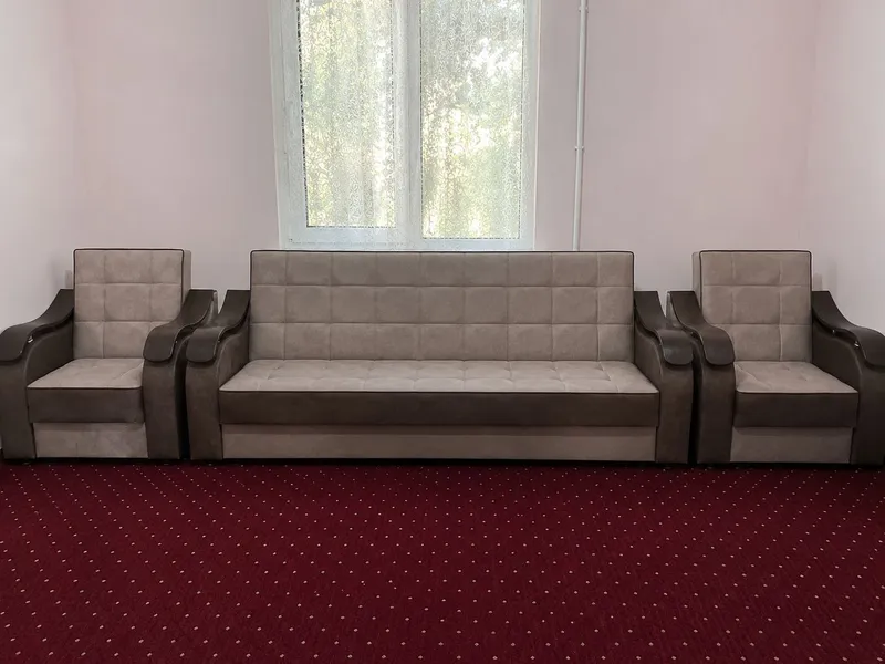 Продается диван и кресло. Продается диван и кресло.