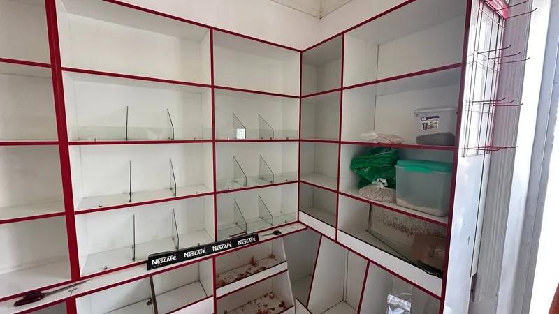 Холодильник и шкаф для магазина 1 Холодильник и шкаф для магазина 1
