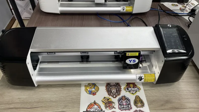 Плоттер ARC-CUT 490 cam
