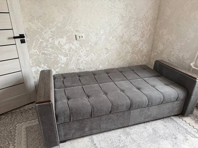 Продаётся Раскладной диван, (кровать) в отличном состоянием