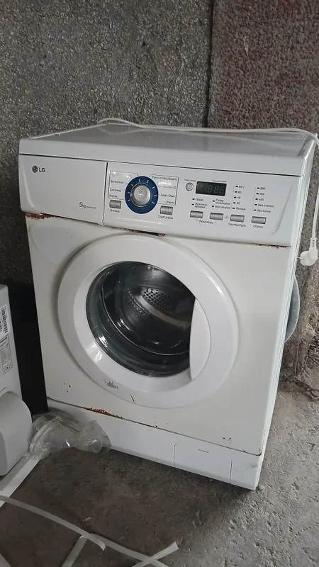 LG 5 kg kir yuvish mashinasi sotiladi
