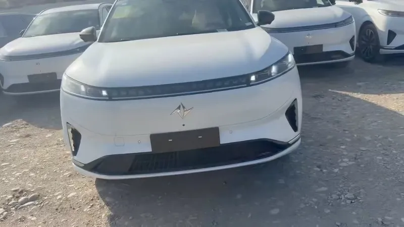 Dongfeng ep008, 6 tali 620km электричка Dongfeng ep008, 6 tali 620km электричка