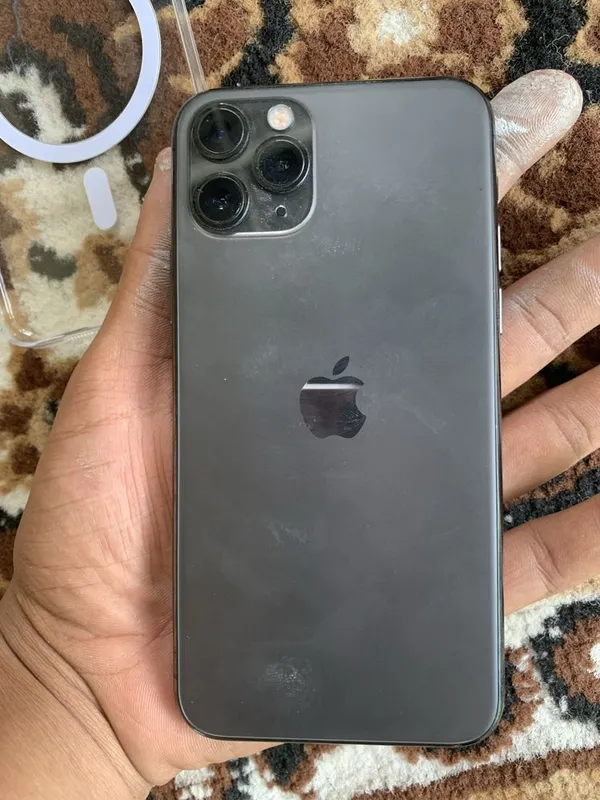 Iphone 11 pro qurt tel — фото 2