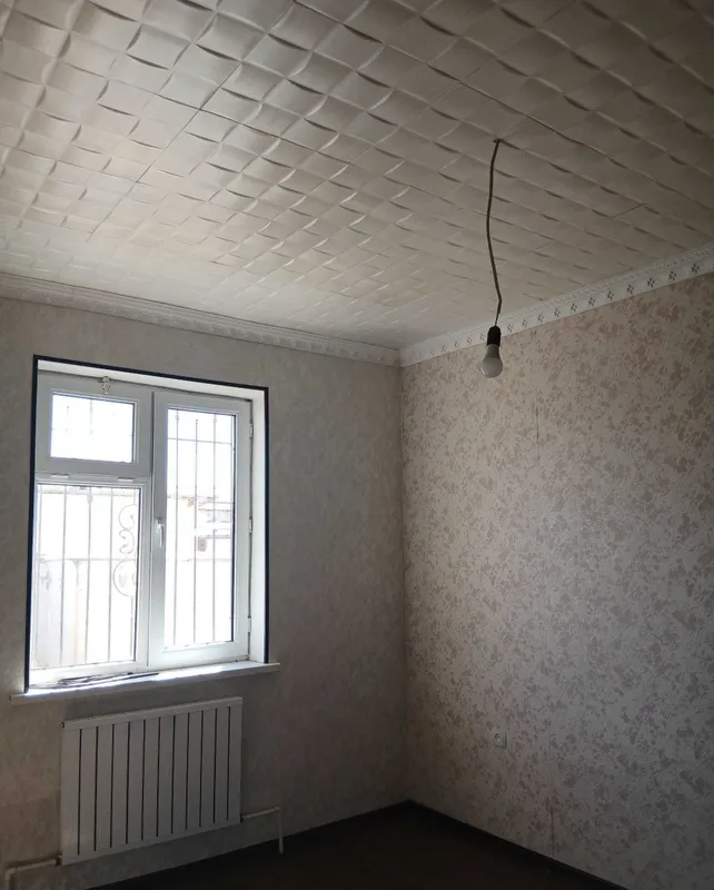3 хонали, 2 сотихли котедж сотилади. Боғобод, Шаршара тарафдан. 5