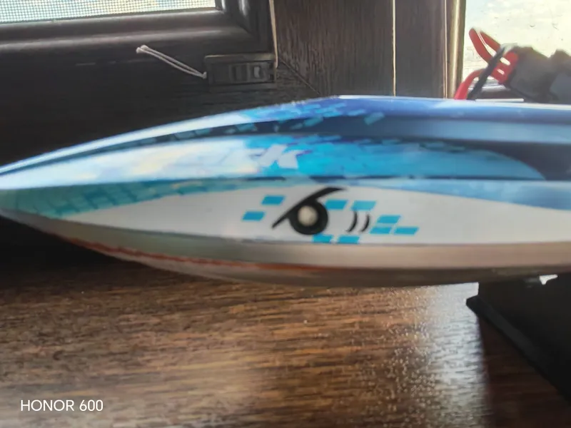 (Редкая раскраска) Катер на радиоуправлении / Deerc hj812 shark 3 (Редкая раскраска) Катер на радиоуправлении / Deerc hj812 shark 3