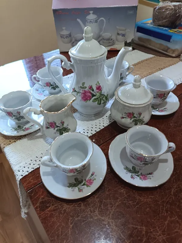 Новый китайский кофейный сервиз «Jingdezhen» 1 Новый китайский кофейный сервиз «Jingdezhen» 1
