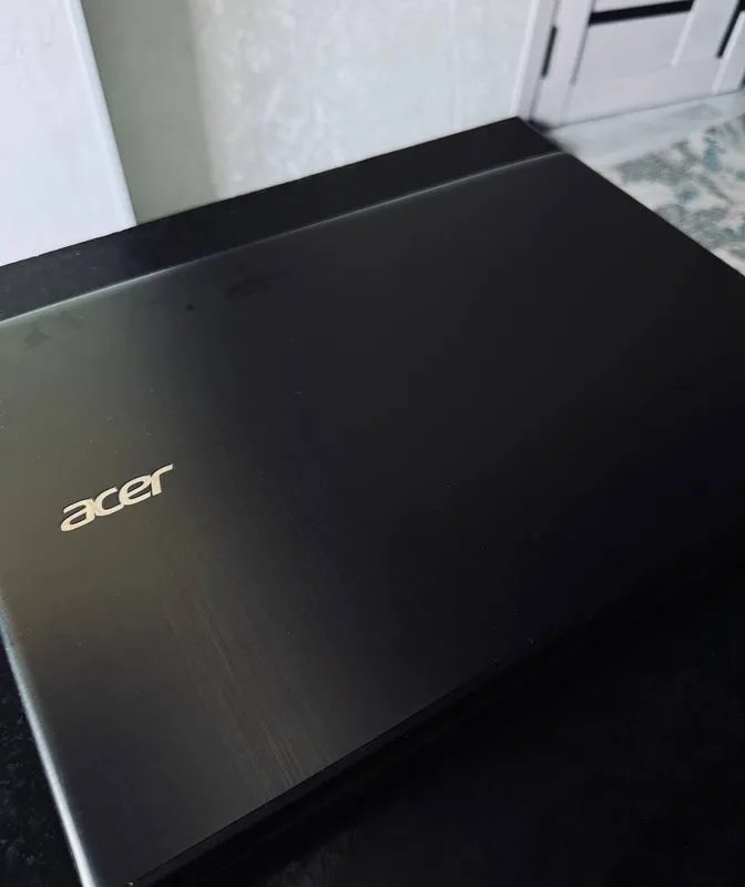 Acer Aspire E5-576G 3 Acer Aspire E5-576G 3