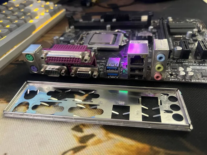 Sifatli ATX plata Gigabyte H81+G3240+kuller — фото 1