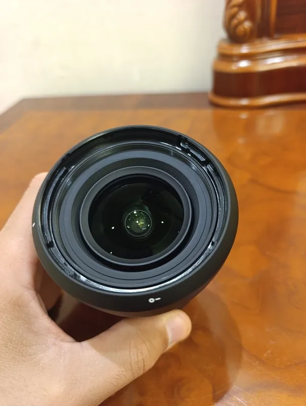 Обектив Tamron 17-28 на аппарат Sony