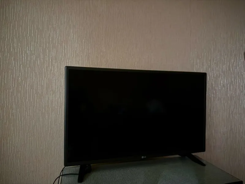 Телевизор LG 32LF510U LED