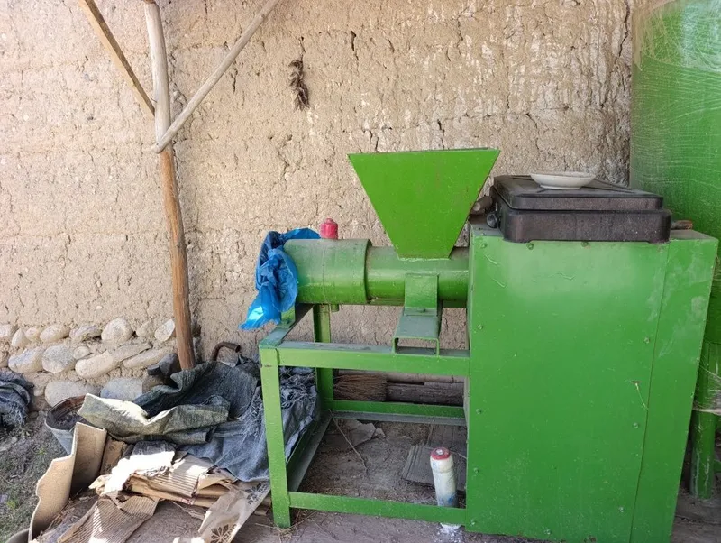 Kir sovun va gel ishlab chiqarish apparati 1 Kir sovun va gel ishlab chiqarish apparati 1