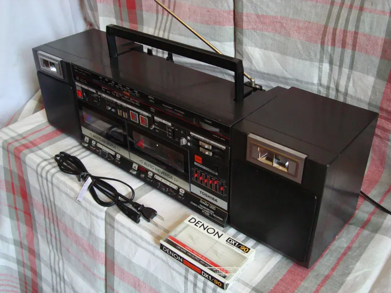 TOSHIBA RT-SX 85 BomBeat. Редкая. 1986 год. MADE IN JAPAN. — фото 2