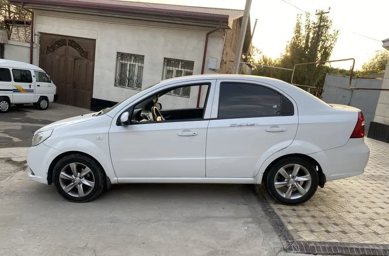 Nexia 3, 2017 год, Ravon 4
