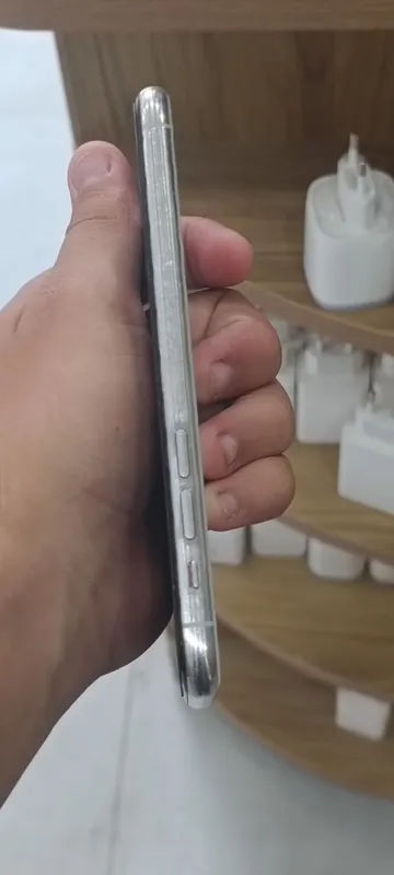 iPhone 11 Pro 5 iPhone 11 Pro 5