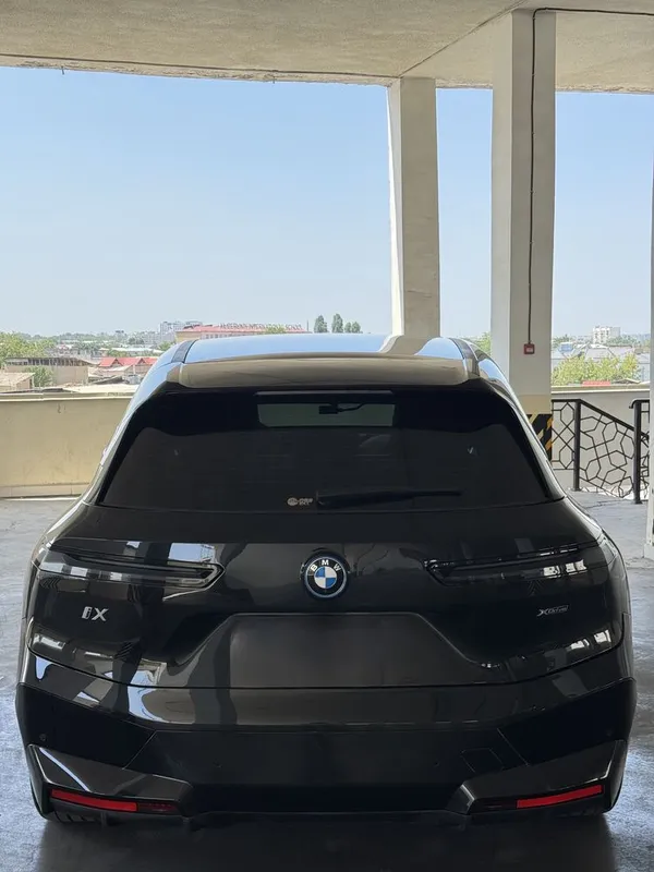 Bmw ix50 пневма полный опцион 10