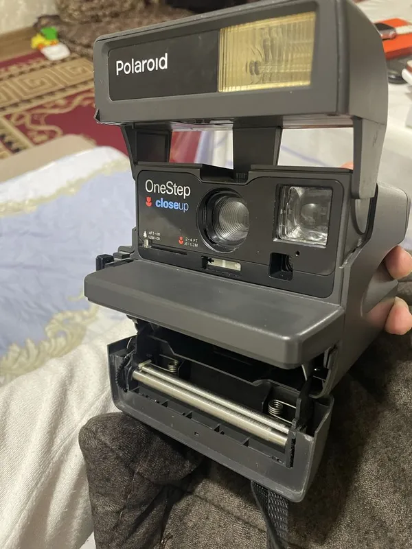 Polaroid ONE STEP close up — фото 2