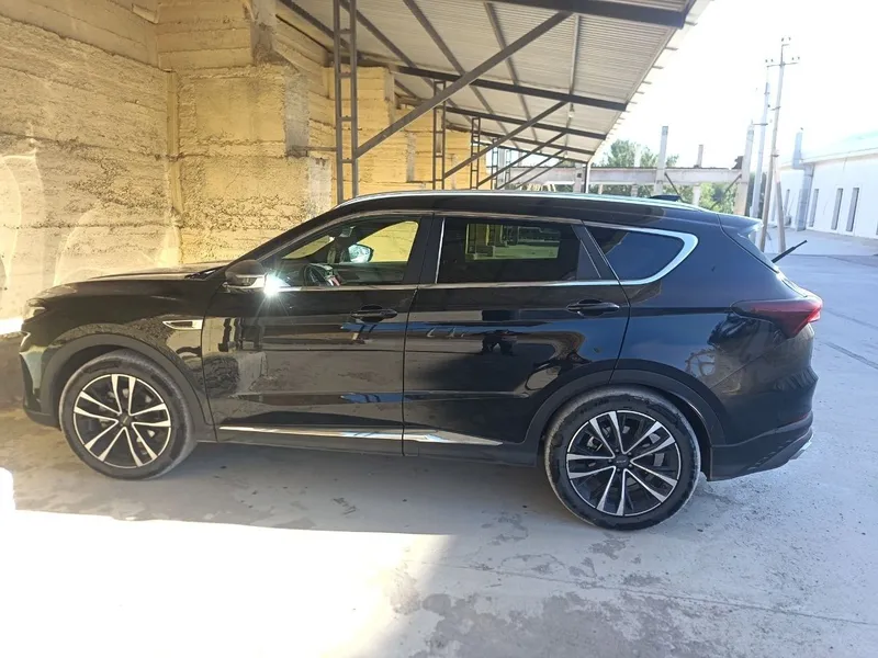 JETOUR X70 PLUS срочно сотилади 1 JETOUR X70 PLUS срочно сотилади 1
