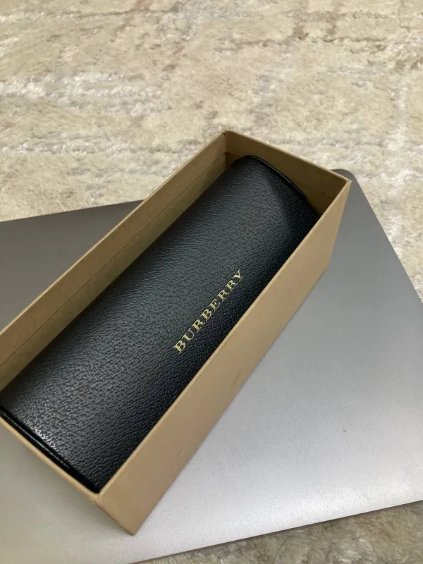 Солнцезащитные очки Burberry BE 3074 8 Солнцезащитные очки Burberry BE 3074 8