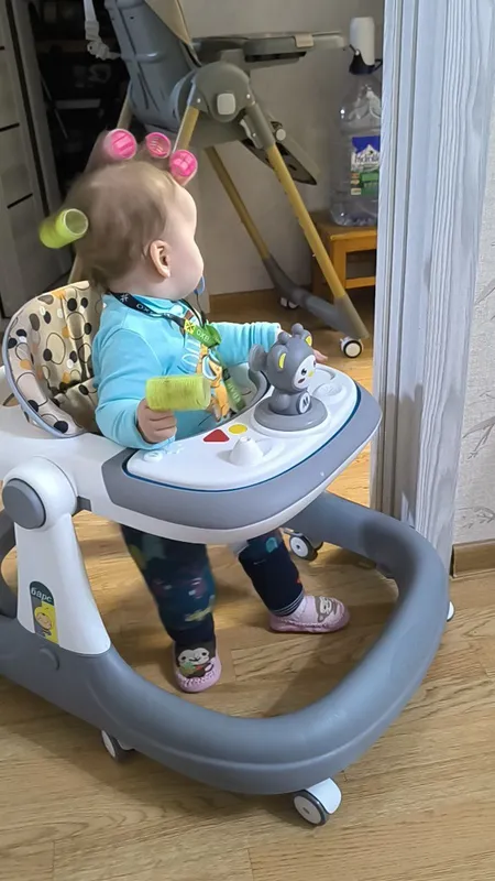 продаётся кроватка и ходунки детские — фото 2